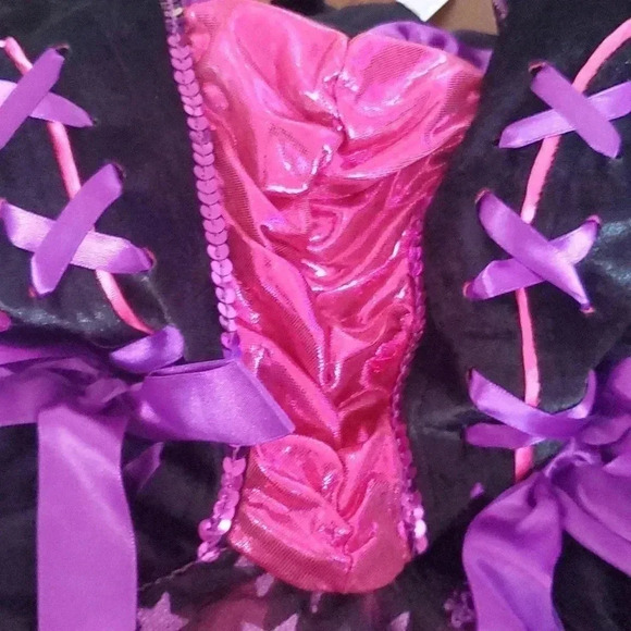 Sparkle witch size small costume lights up! - Picture 4 of 5